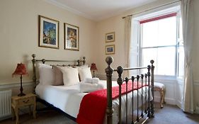 Altido Perfect Location - Stylish 2Bd Rose St Apartment